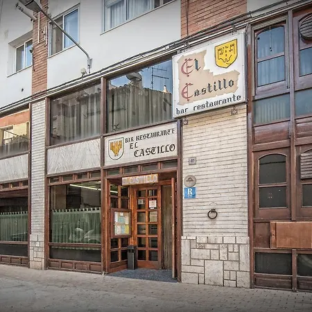 Restaurante El Castillo بيت ضيافة 3*