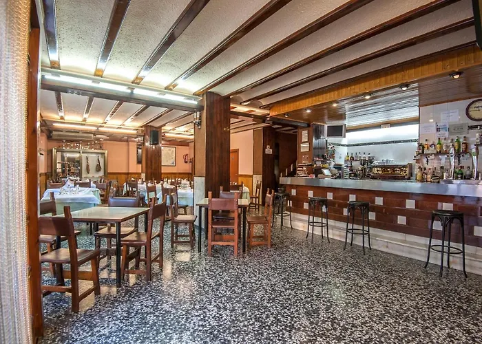 Guest house Restaurante El Castillo 3*